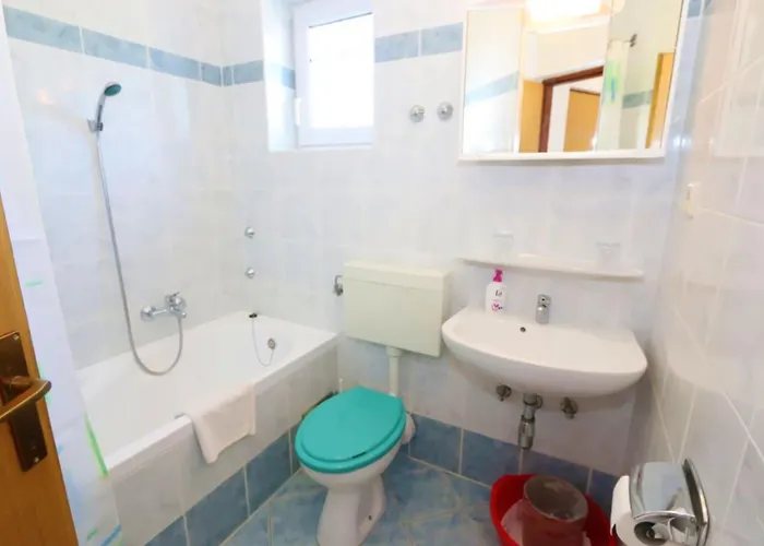 Comfort Delminium With Sea View Apartament *
