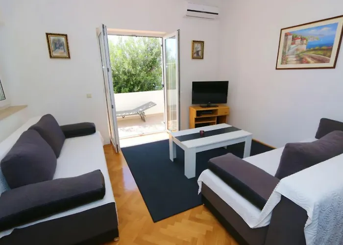 Comfort Delminium With Sea View Apartament