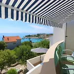 Comfort Delminium With Sea View Apartmán