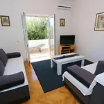 Comfort Delminium With Sea View Apartmán