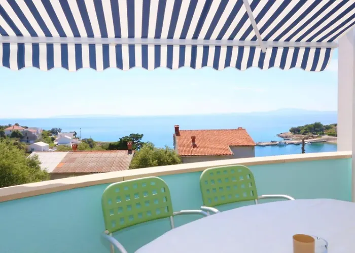 Comfort Delminium With Sea View *